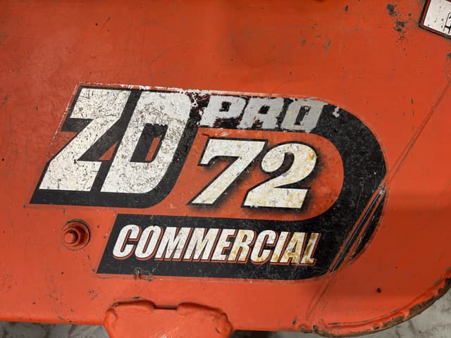Image of Kubota ZD331 equipment image 3