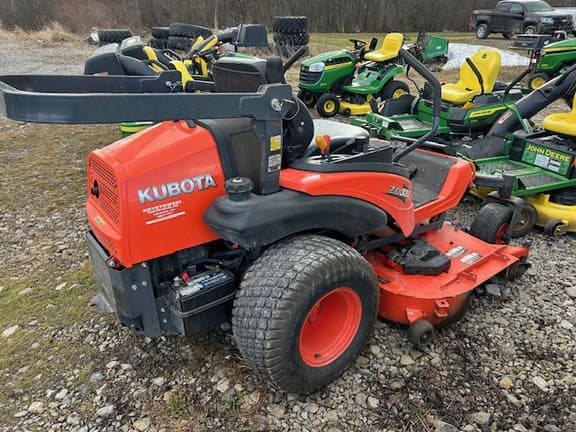 Image of Kubota ZD331 equipment image 2