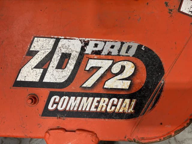 Image of Kubota ZD331 equipment image 3