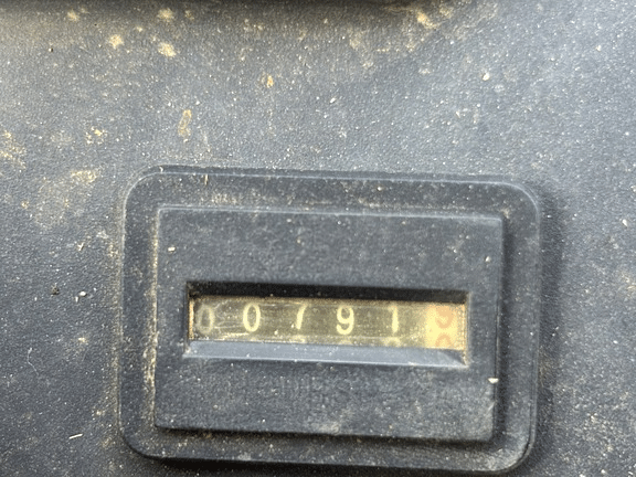 Image of Kubota ZD331 equipment image 4