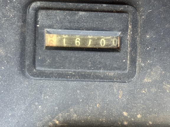 Image of Kubota ZD331 equipment image 4