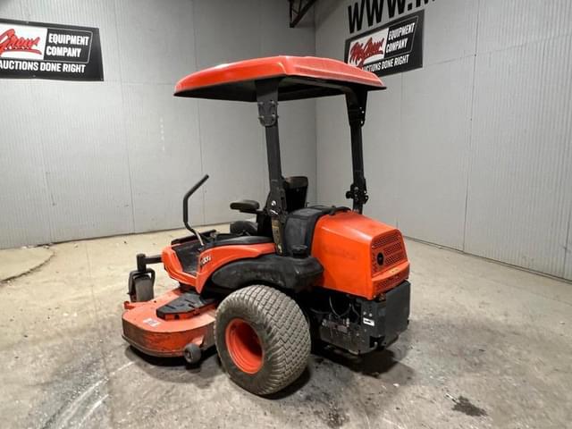 Image of Kubota ZD331 equipment image 2