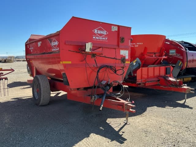 Image of Kuhn Knight 3136 equipment image 1