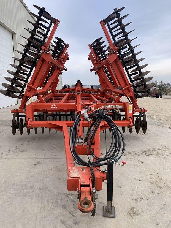 Image of Kuhn Krause Excelerator 8000 equipment image 2