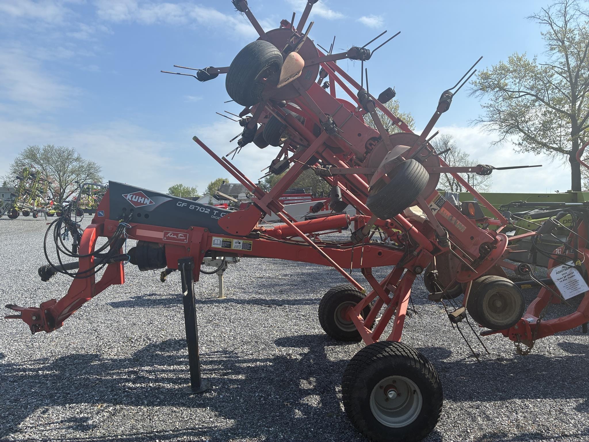 2014 Kuhn GF8702T GII Equipment Image0