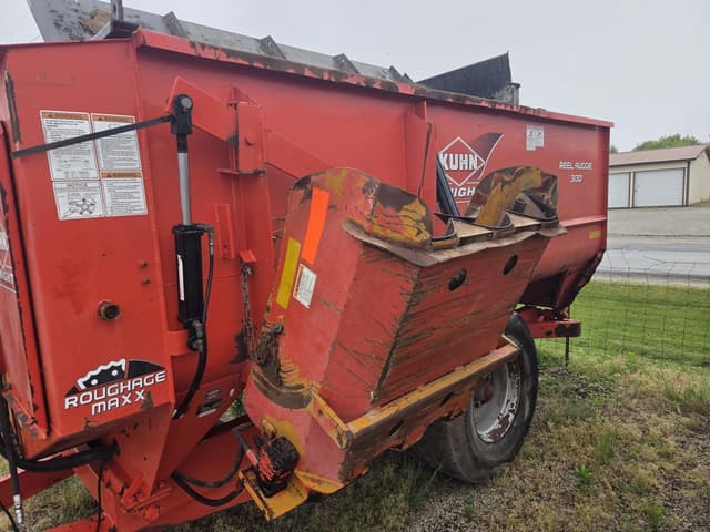 Image of Kuhn Knight 3130 equipment image 1