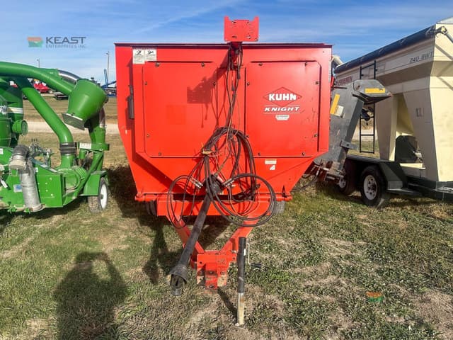 Image of Kuhn Knight 3130 equipment image 2