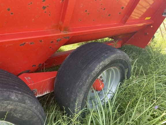 Image of Kuhn Knight 8124 equipment image 4