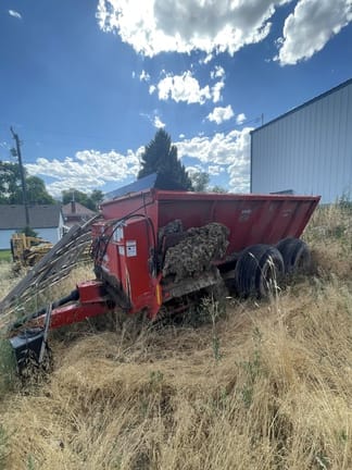 2014 Kuhn Knight 8124 Equipment Image0