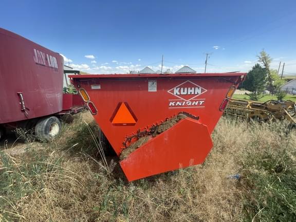 Image of Kuhn Knight 8124 equipment image 4