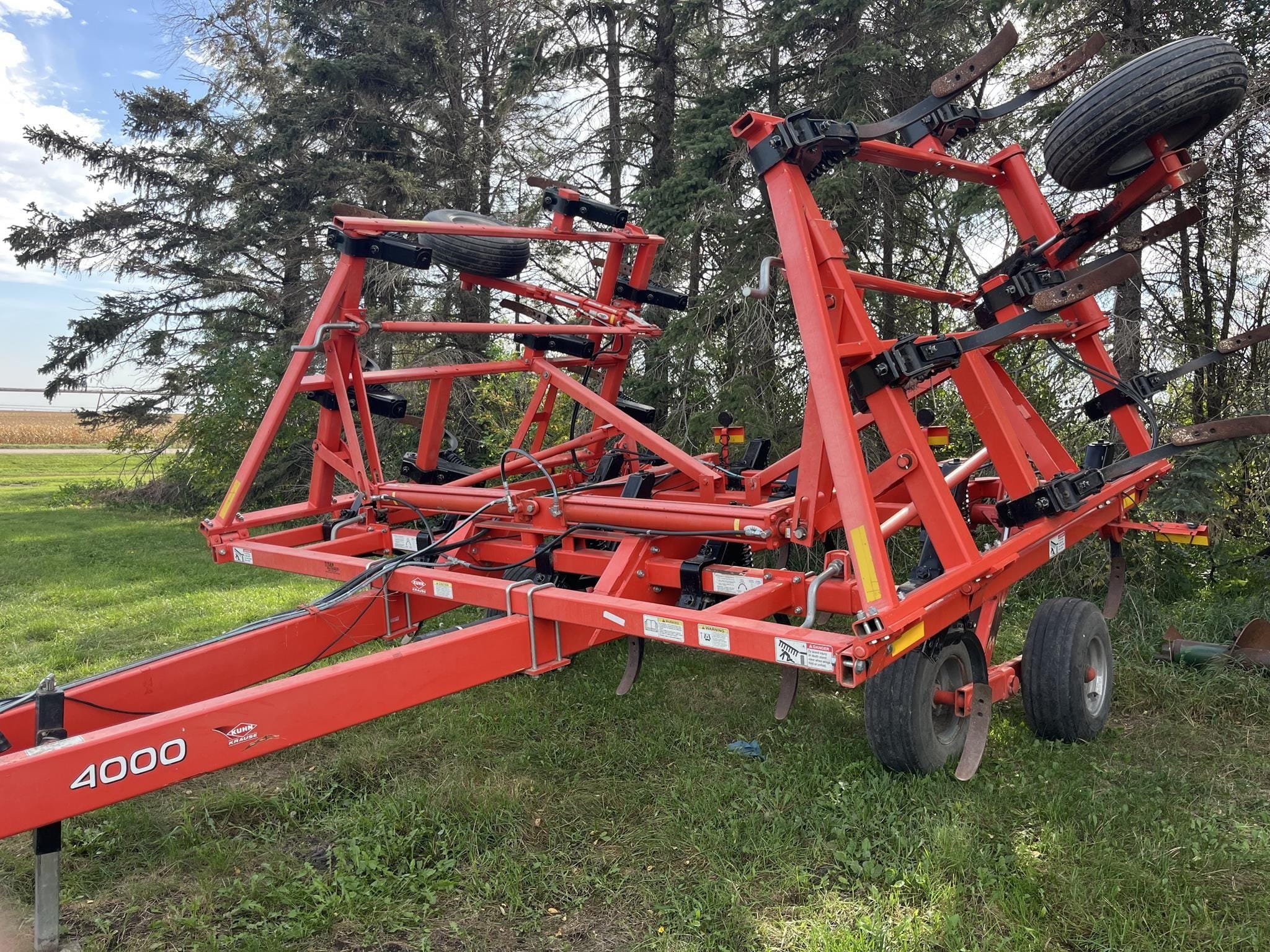 2014 Kuhn Krause 4000-27W Equipment Image0