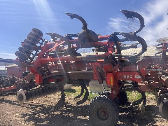 Image of Kuhn Krause Dominator 4850 equipment image 2