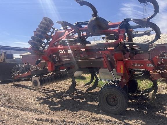 Image of Kuhn Krause Dominator 4850 equipment image 1