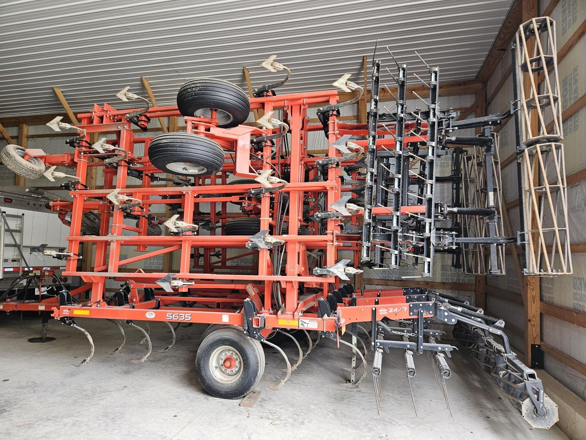 2014 Kuhn Krause 5635 Equipment Image0