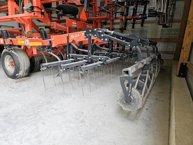 Image of Kuhn Krause 5635 equipment image 1