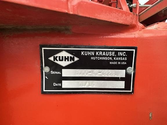 Image of Kuhn Krause Excelerator 8000 equipment image 3