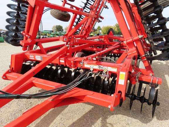 Image of Kuhn Krause 8000-30 equipment image 4