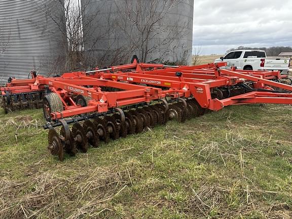 Image of Kuhn Krause 8000-30 equipment image 3