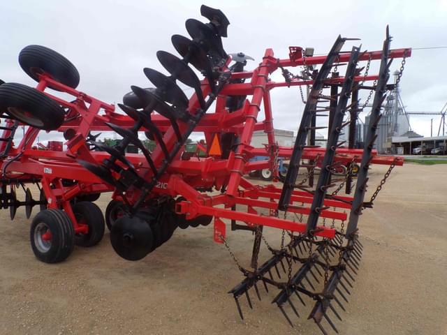 Image of Kuhn Krause 8210 equipment image 4