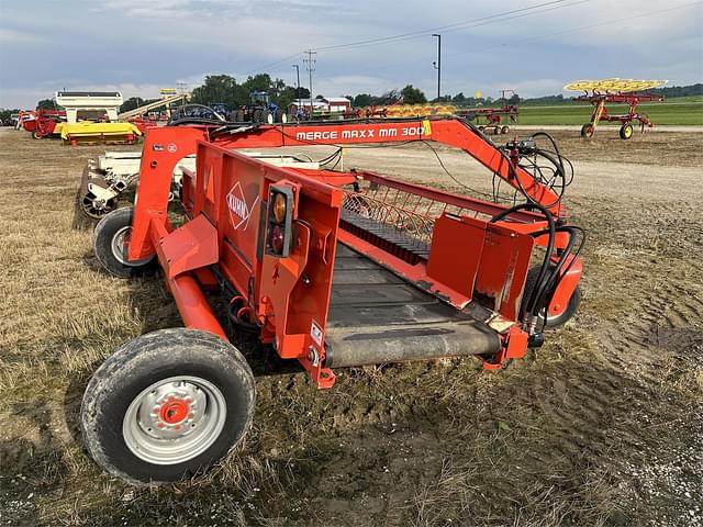 Image of Kuhn Merge-Maxx MM300 equipment image 4