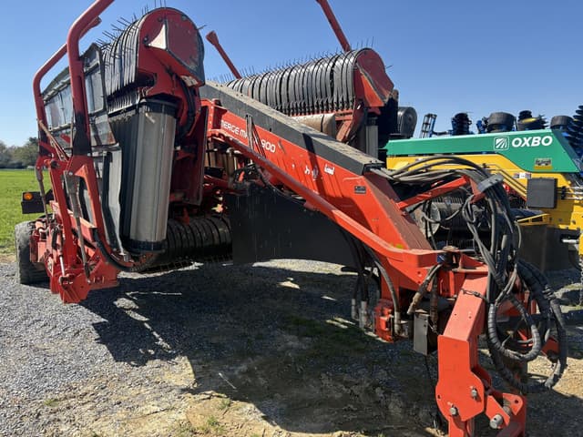 Image of Kuhn Merge-Maxx 900 equipment image 1