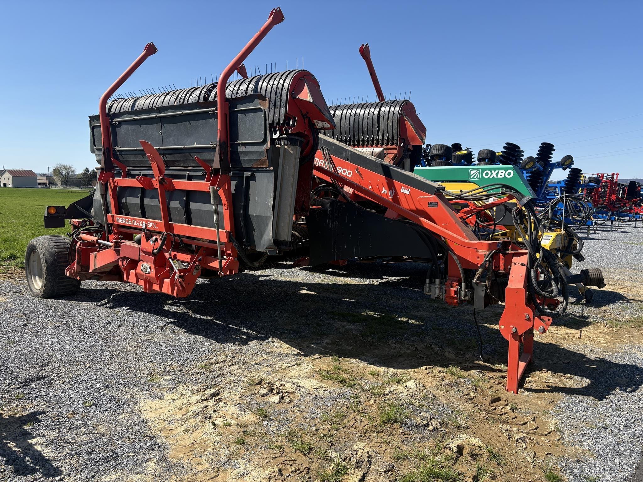 2014 Kuhn Merge-Maxx 900 Equipment Image0