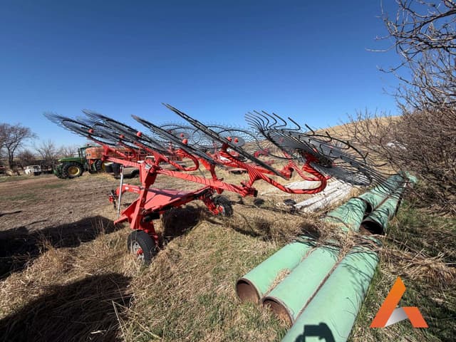 Image of Kuhn SR112 equipment image 2