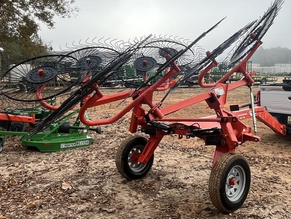 Image of Kuhn SR108 equipment image 4