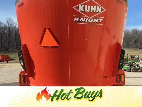 2014 Kuhn Knight Vertical Maxx VT 156 Equipment Image0