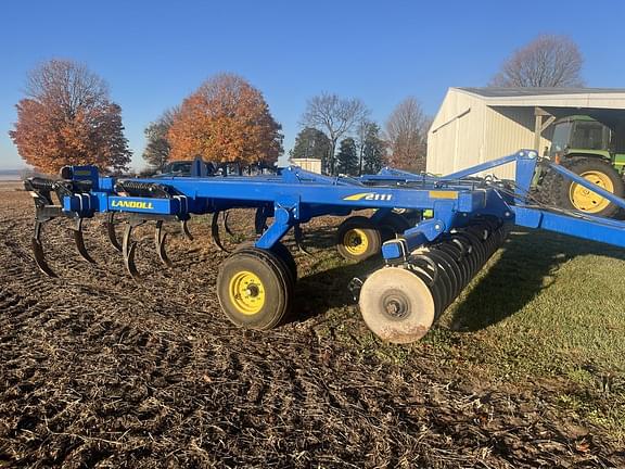 Image of Landoll 2111 equipment image 1