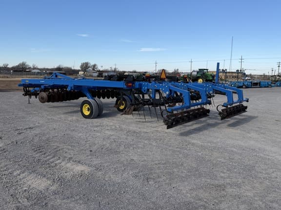 Image of Landoll 2410 equipment image 2