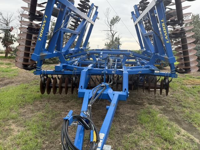 Image of Landoll 7431-33 equipment image 3