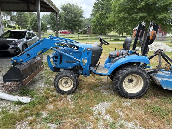 2014 LS J2023H Equipment Image0