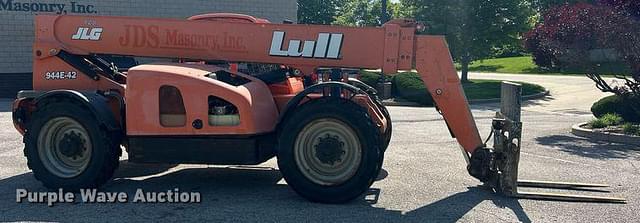 Image of Lull 944E-42 equipment image 3