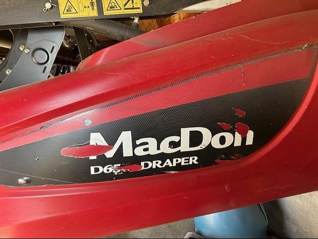 Image of MacDon D65 equipment image 2