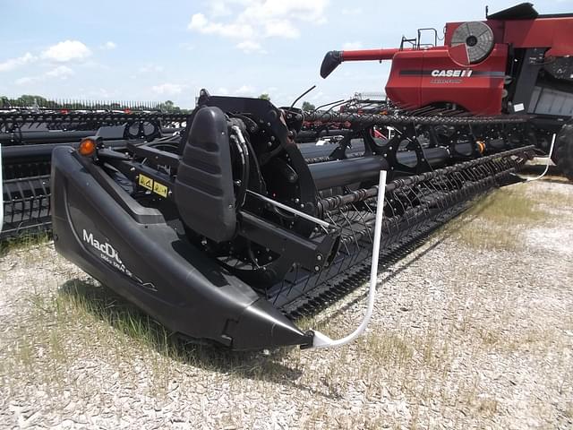Image of MacDon D-65S equipment image 2