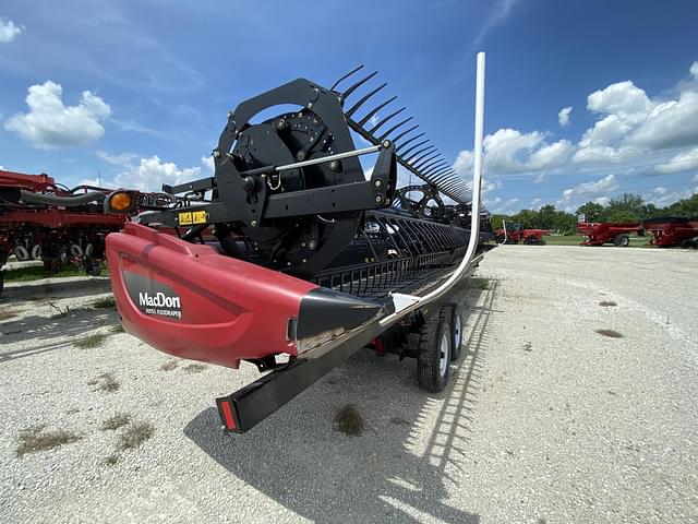 Image of MacDon FD75 equipment image 1