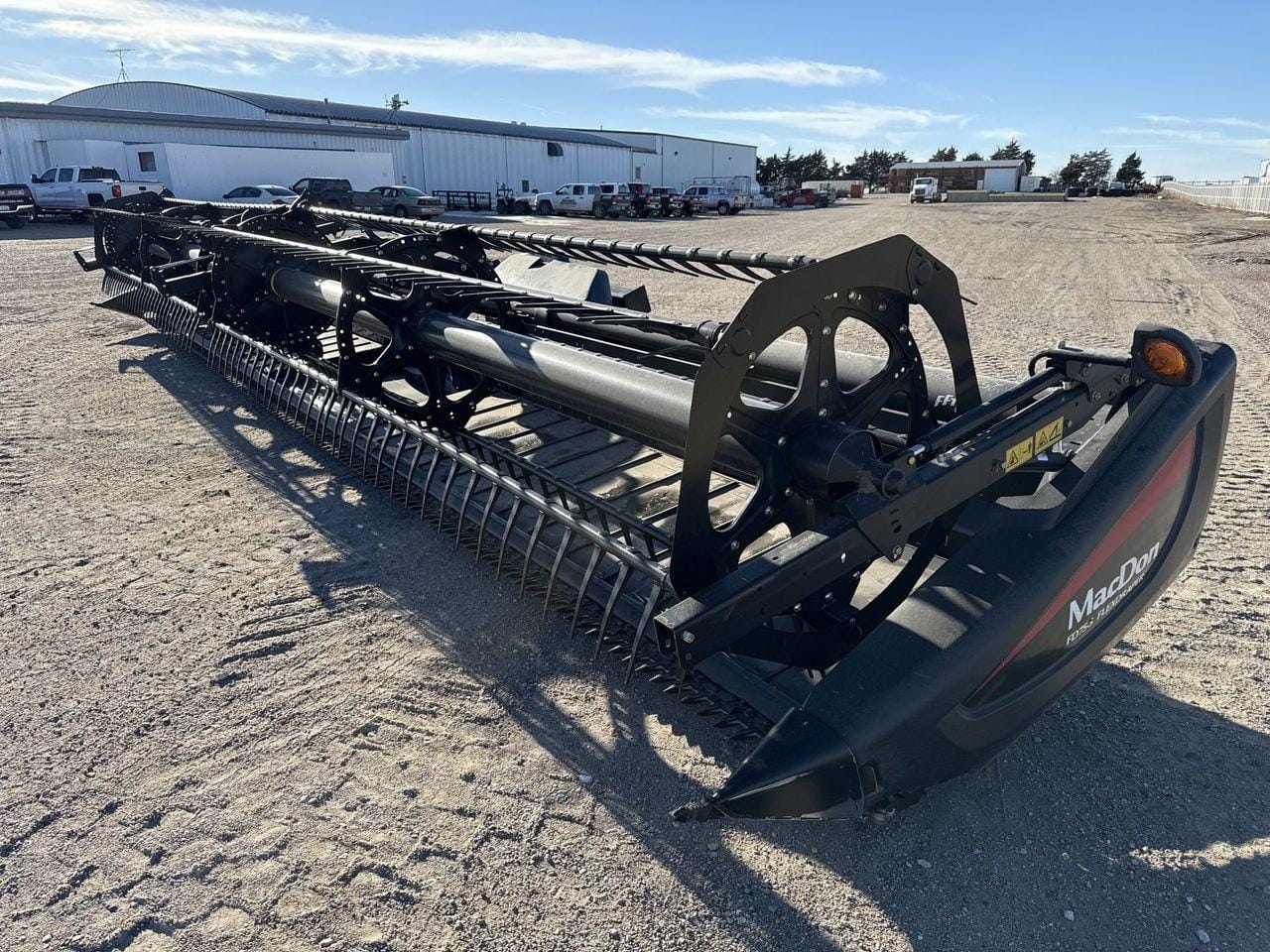 2014 MacDon FD75 Equipment Image0