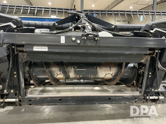 Image of MacDon FD75 equipment image 4