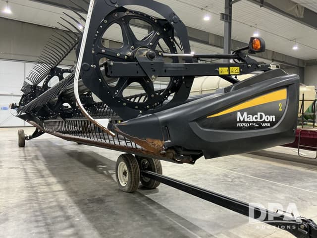 Image of MacDon FD75 equipment image 1