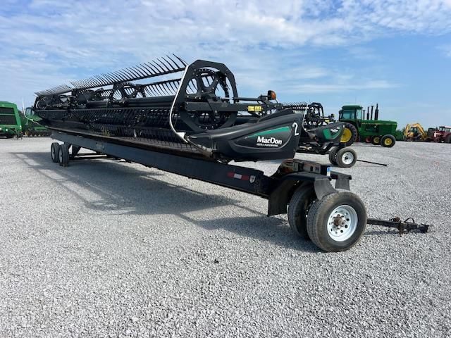 2014 MacDon FD75S Equipment Image0