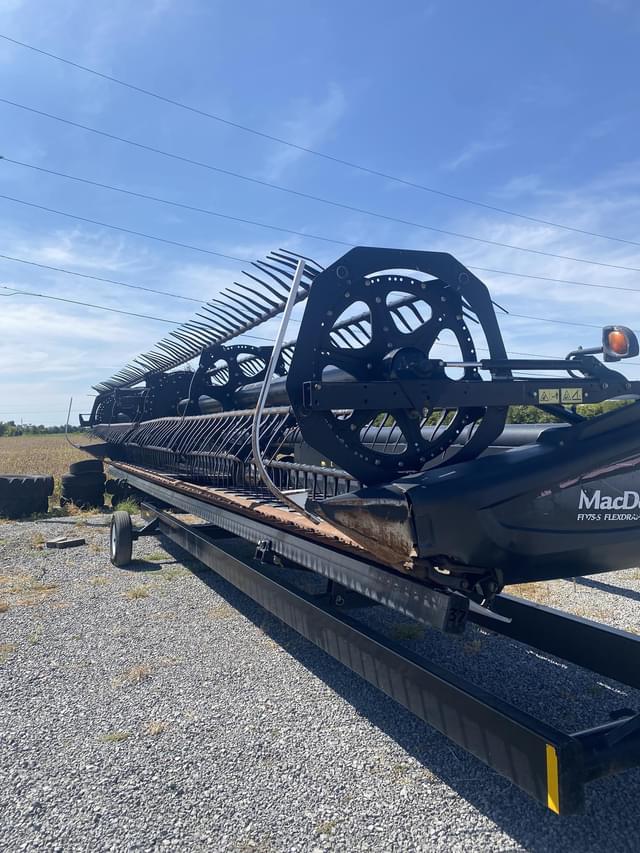 Image of MacDon FD75S equipment image 1