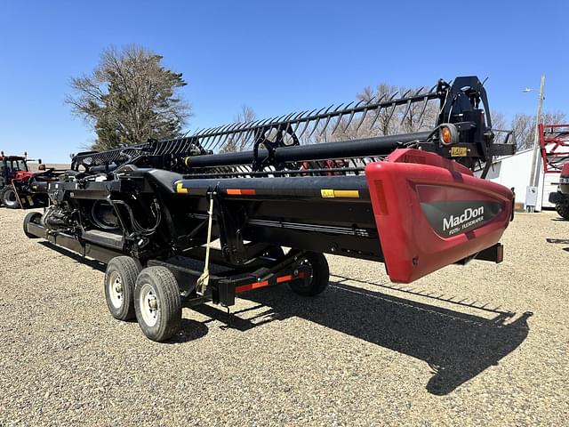 Image of MacDon FD75S equipment image 2