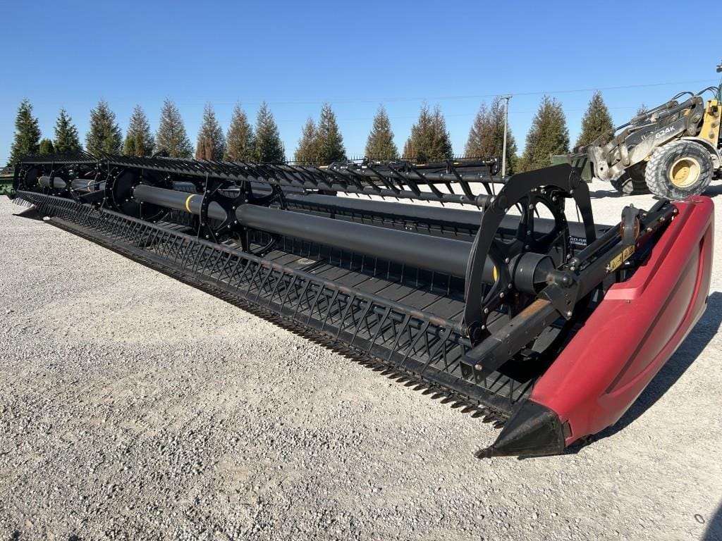 2014 MacDon FD75S Equipment Image0