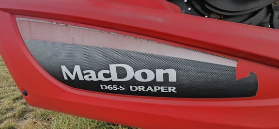 Image of MacDon D65 equipment image 1