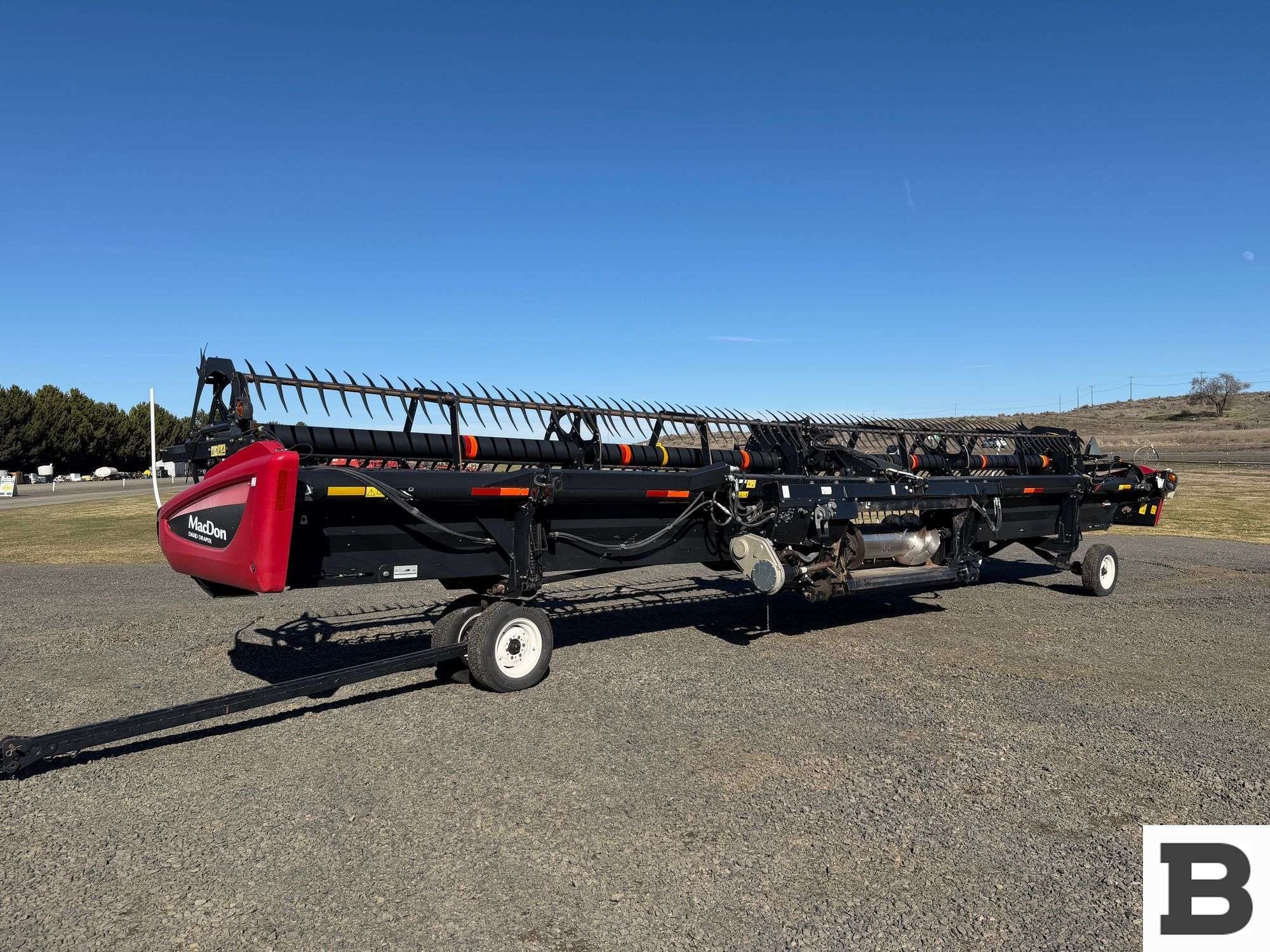 2014 MacDon D65-D Equipment Image0