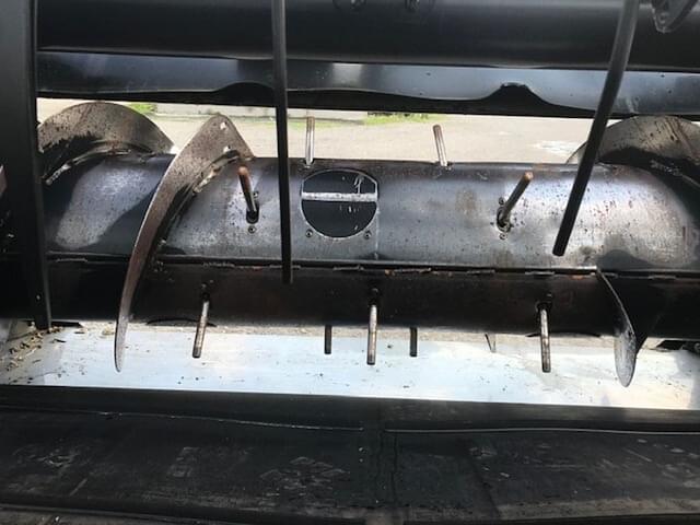 Image of MacDon FD75S equipment image 4