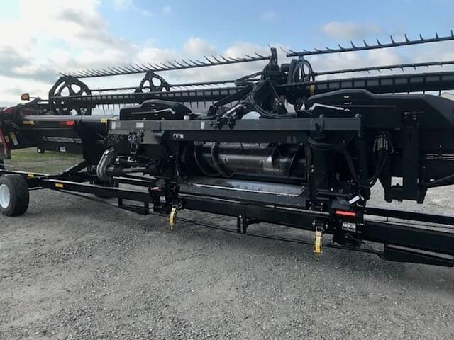 Image of MacDon FD75S equipment image 1