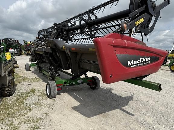 Image of MacDon FD75S equipment image 2