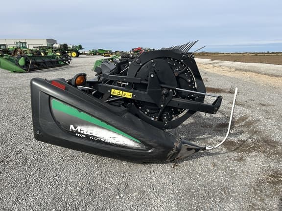 Image of MacDon FD75-35 equipment image 4